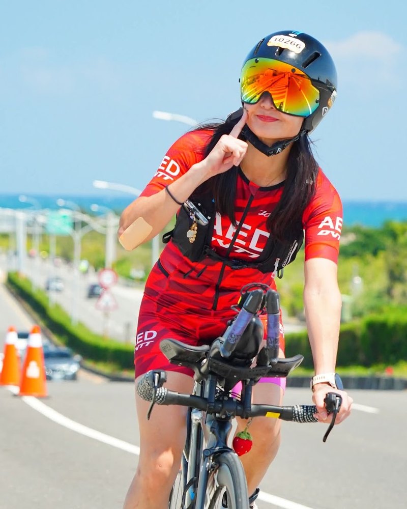 鋼鐵草莓騎三鐵車